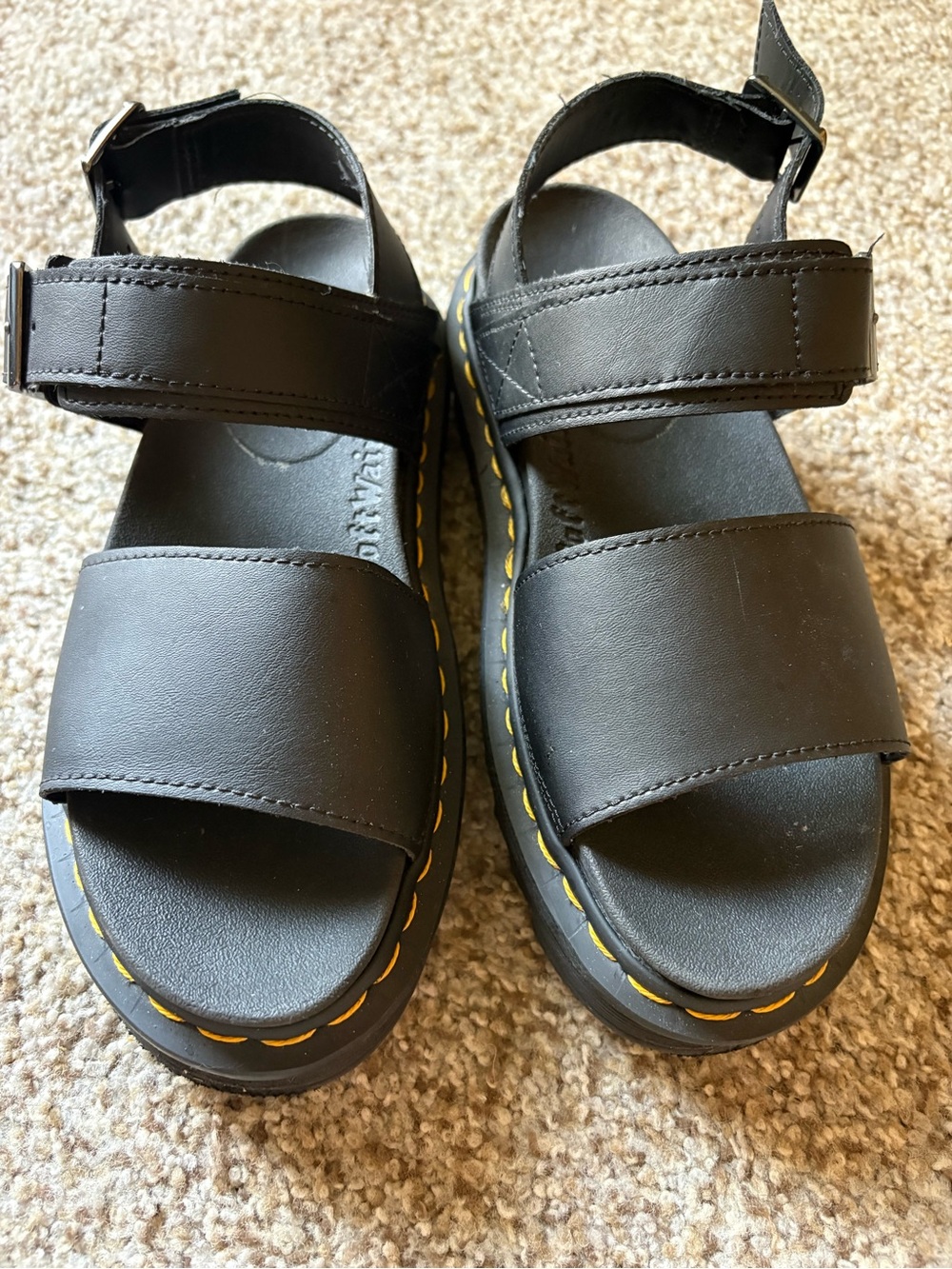 Dr. Martens Voss Sandal